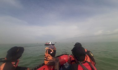 Tim SAR Cari Korban Tenggelam KM Luragung