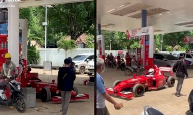 Heboh, Mobil Balap F1 Nyasar ke SPBU Pertamina