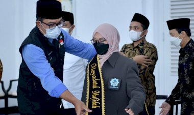 Ridwan Kamil Lepas 550 Calon Mahasiswa Al-azhar Mesir