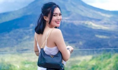 Sang Biduan Pemersatu Bangsa Makin Awet Muda