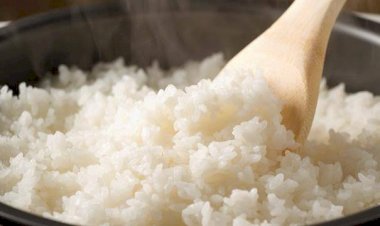 Minyak Kelapa Turunkan Kalori Nasi Putih