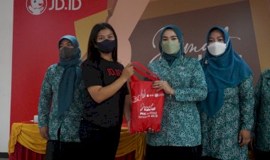 JD.ID Beri Pelatihan Ibu-Ibu PKK di Bandung Belanja Online