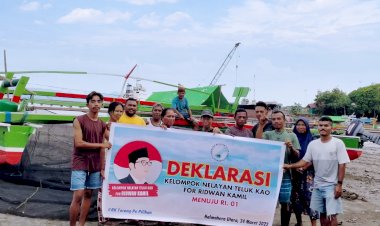 Ridwan Kamil Raih Dukungan Maju Pilpres 2024 dari Nelayan Halmahera