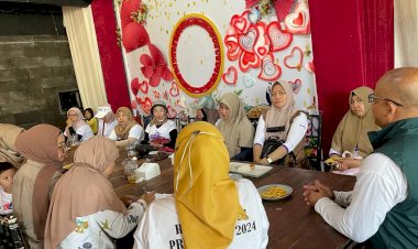 Ridwan Kamil Dapat Dukungan Relawan Jateng Jadi Presiden 2024