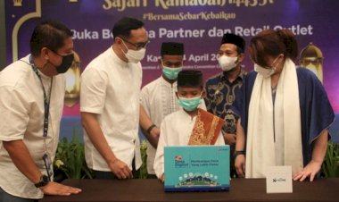 XL Axiata Donasi Laptop ke Ponpes di Jawa Tengah