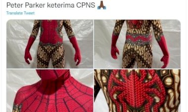 Viral Kostum Spiderman Ala Lokal