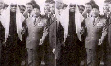 Kisah Soekarno Merangkak di Makam Rasulullah