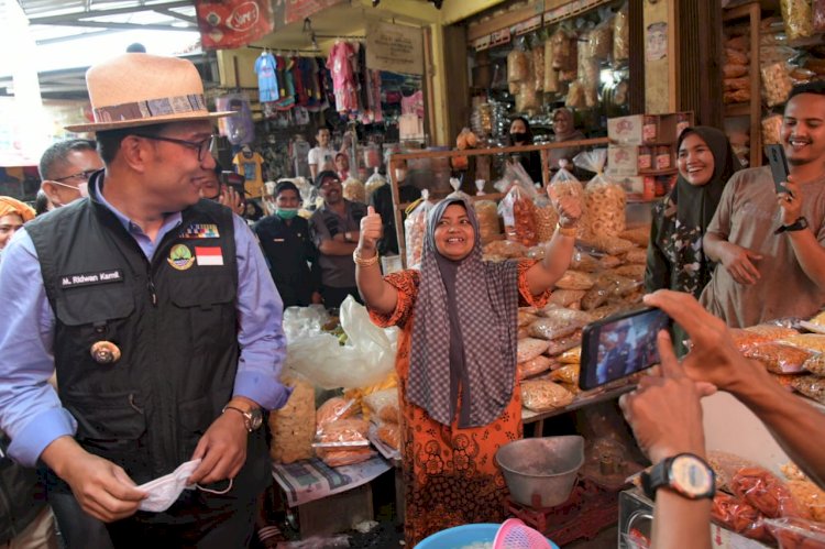 Pedagang Pasar Kuningan Harus Promosi Via Online