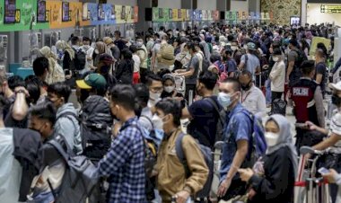 H-1 Lebaran, Jumlah Penumpang di Bandara Soekarno-Hatta Membludak