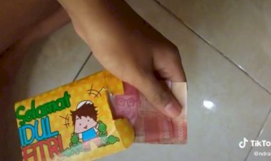 Trik Amplop THR Ini Bikin Ngakak