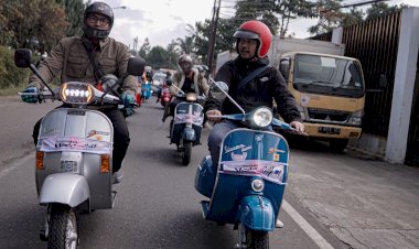 Asyiknya Riding Bareng Keliling Bandung Naik Vespa Listrik