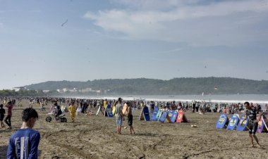 Jabar Susun Strategi agar Lonjakan Wisatawan Gairahkan UMKM