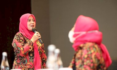 Perempuan Harus Siap Hadapi Tantangan Zaman