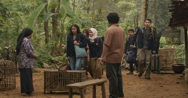Ini Dia Kesalahan yang Dilakukan Para Tokoh KKN di Desa Penari
