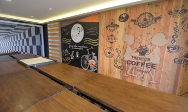 Cafe Ini Sejahterakan Gelandangan dan Pengemis