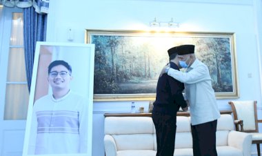 Giliran Menpora dan Gubernur Sumbar Sampaikan Belasungkawa kepada Ridwan Kamil