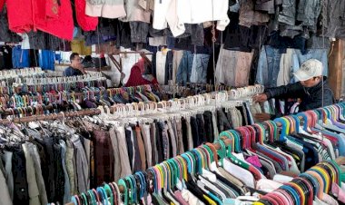 Raup Cuan Rp5 Juta/Hari dari Jualan Baju Bekas