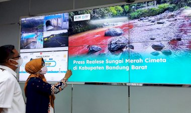 Cemaran Merah Sungai Cimeta Tak Berbahaya, Kok Bisa?