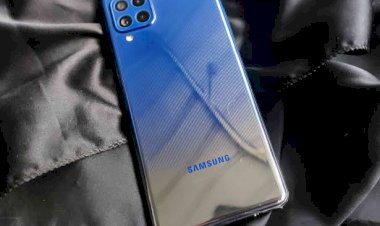 Mengapa Desain HP Mirip Semua? Ini Jawabannya