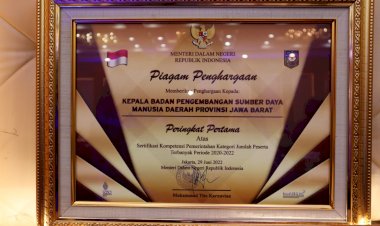 Jabar Sabet Dua Penghargaan Nasional Prestasi Sertifikasi Kompetensi Pemerintahan