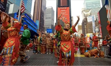 Pergelaran Flash Mob Angklung Memukau di Amerika Serikat