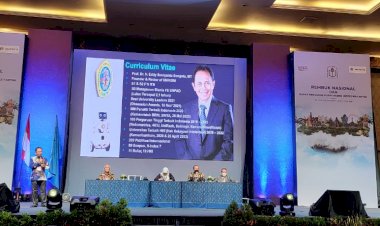 Eddy Soeryanto Berbagi Pengalaman Dirikan Unikom