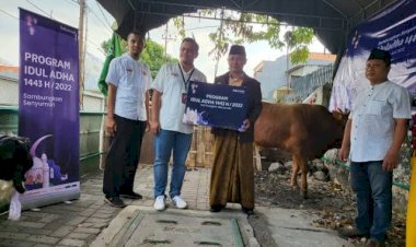 Telkomsel Sebar Daging Kurban di 700 Lokasi