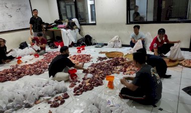Idul Adha 1443 H, Unikom Berbagi Kasih Lewat Pemotongan Hewan Kurban