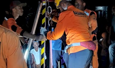 Tim SAR Gabungan Evakuasi 2 Orang Terjatuh ke Sumur di Cirebon