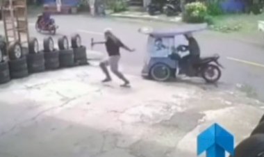 Sopir Becak Lakukan Aksi Drifting
