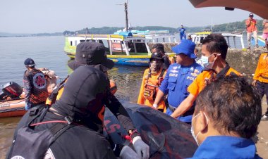 Tim SAR  Temukan Korban Tenggelam di Sungai Cianjur