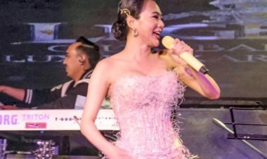 Saat Manggung, Wika Salim Terlihat Berbulu