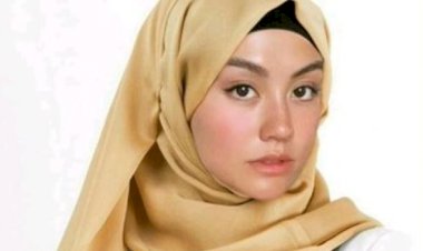 Agnez Mo Jadi Mualaf?