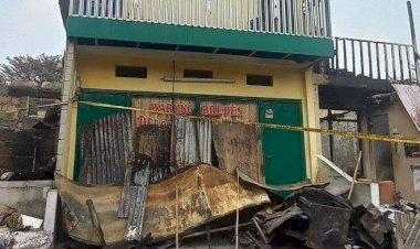 Sering Sedekah Warteg Barokah Lolos dari Kebakaran