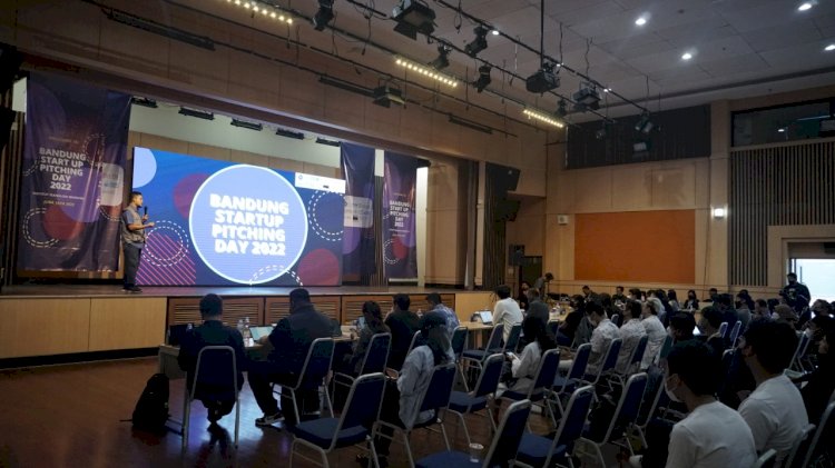 ICMEM 2022 Bahas Metaverse dalam Dunia Bisnis