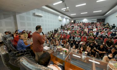 Ridwan Kamil Paparkan Pembangunan Berkelanjutan Jabar di Universitas Hasanuddin