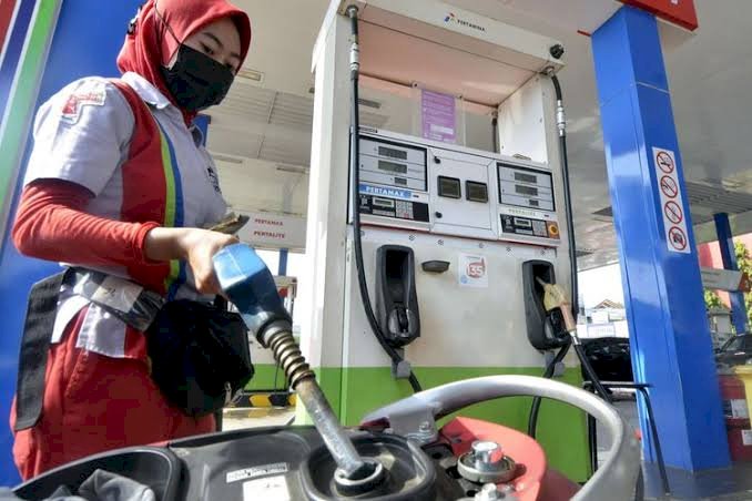Harga BBM Pertalite Bisa Turun Lagi ke Rp7.650/Liter