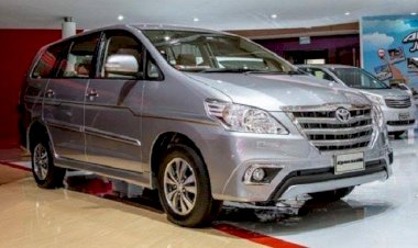 Harga Mobil Bekas Innova Diesel 2004 Cuma Rp 60 Jutaan