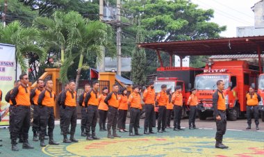 Tingkatkan Kemampuan SAR di Bangunan Runtuh, Rescuer Basarnas Bandung Laksanakan Latihan SAR Beregu
