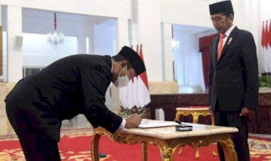 Jokowi Resmi Lantik Kader PDIP Hendrar Prihadi Jadi Kepala LKPP