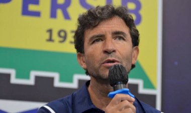 Luis Milla Tinggalkan Persib, Alasannya...