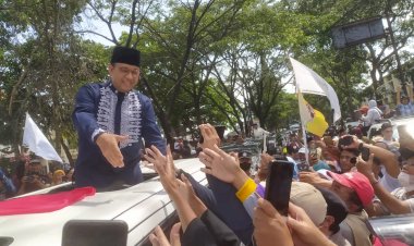 Anies Baswedan Mulai PDKT dengan Warga Jabar