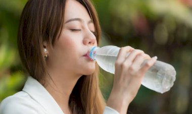 Berapa Takaran Normalnya Minum Air Putih dalam Sehari?