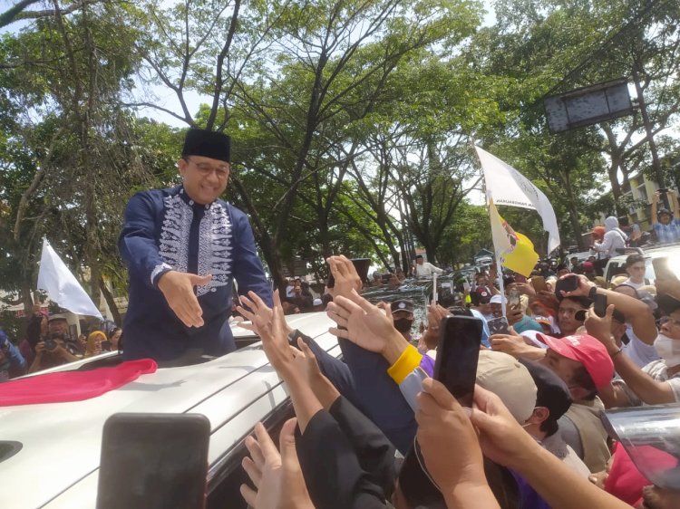 Anies Baswedan Mulai PDKT dengan Warga Jabar