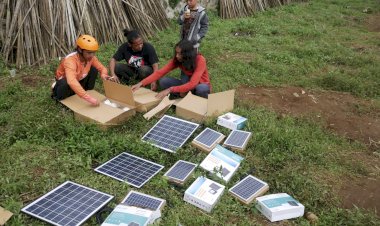 Lokasi Pengungsian Korban Gempa Kabupaten Cianjur Pakai Listrik Solar Panel