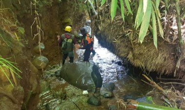 Tim SAR Cari Bocah Terbawa Arus Sungai di Garut