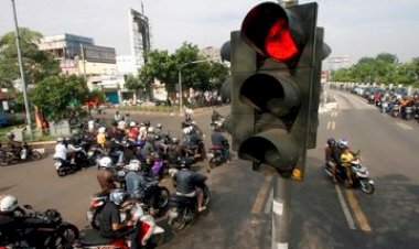 Durasi Lampu Merah Terlama di Indonesia Ternyata Ada di Bandung