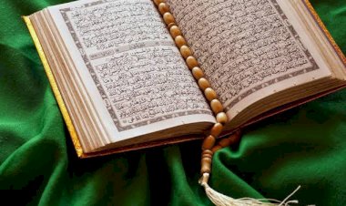 Siapakah Pendusta Agama Menurut Al-Qur'an?