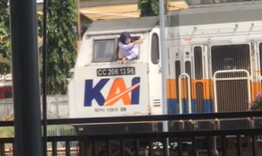 Viral Video Aksi Calon Masinis Perempuan