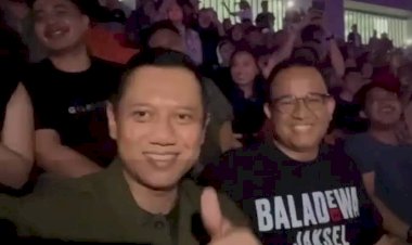 Anies Baswedan dan AHY  Nonton Bareng Konser Dewa 19